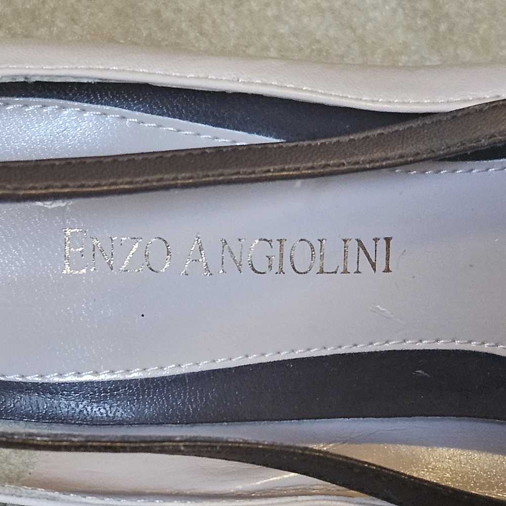 Enzo Angiolini Women's Cream Heels - Picture 3 of 4